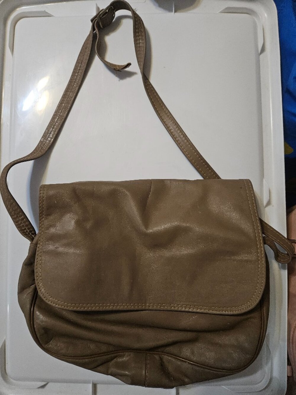 Purse - Picture 1 of 3